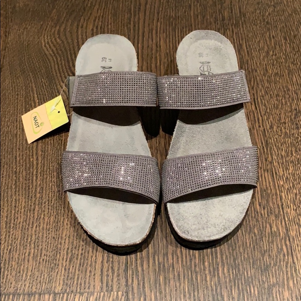 Naot grey wedge shoes